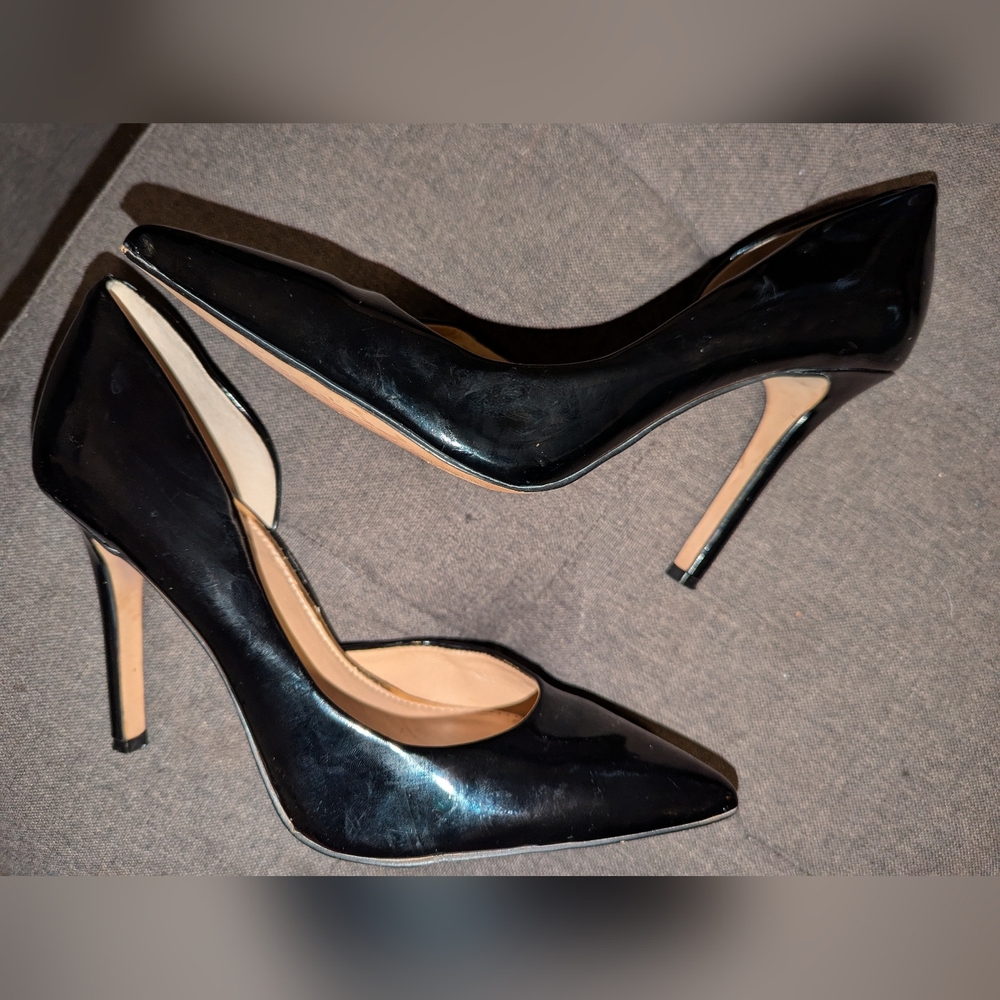 Jessica Simpson® Black Patent Leather Pumps